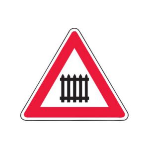 Brīdinājuma zīme Nr.132/Dzelzceļa pārbrauktuve ar barjeru, 700x700mm, 1. atstarošanas klase