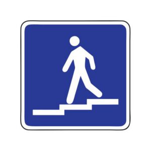 Nr.729/Gājēju apakšzemes vai virszemes pāreja, 700x700mm, 2. atstarošanas klase