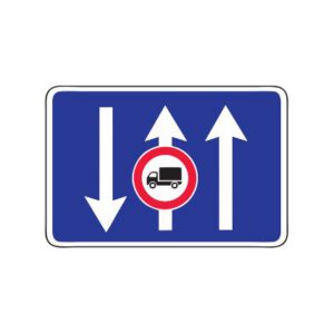 Nr.718/Braukšanas virzieni joslās, 1050x700mm, 1. atstarošanas klase