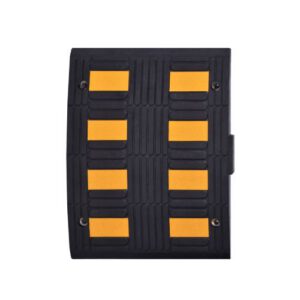 Ātruma slāpētāja M5 (guļošā policista) vidējais elements, 500x645x50mm (melns ar dzeltenām uzlīmēm) [GH]