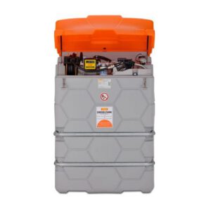 Stacionārā dīzeļdegvielas uzpildes un uzglabāšanas tvertne ārai CUBE Outdoor Premium 2500L ar 230V elektrisko sūkni