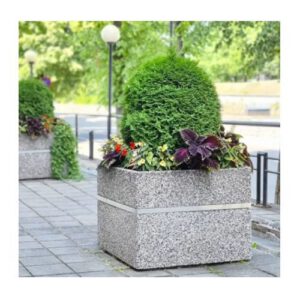 Betona puķu pods (kvadrātveida) ar nerūsējošā tērauda joslu, 900x900x700mm