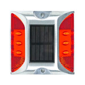 Ceļa atstarotājs ar saules baterijām (sarkans), kvadrātveida 105x105mm, h=25mm [W]